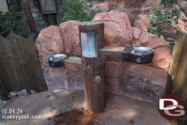 The new drinking fountain and bottle fill station in Frontierland across from the Big Thunder exit.