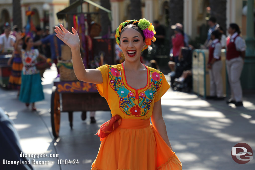 The Storytellers of Plaza de la Familia Celebrate The Musical World of Coco!