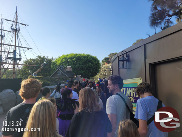 9:04am - Ran into the end of the virtual queue return queue for Haunted Mansion.