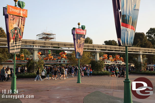 7:41am - Arriving at Disneyland