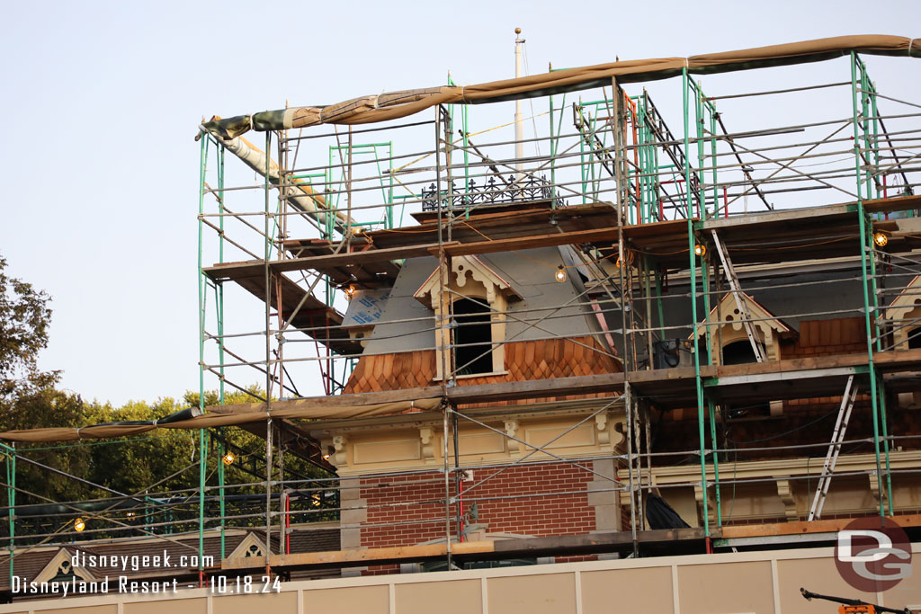 A closer look at the new shingles being added.