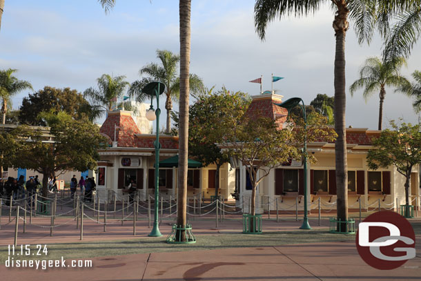 Very few guests at the ticket booths, which is the norm now a days.