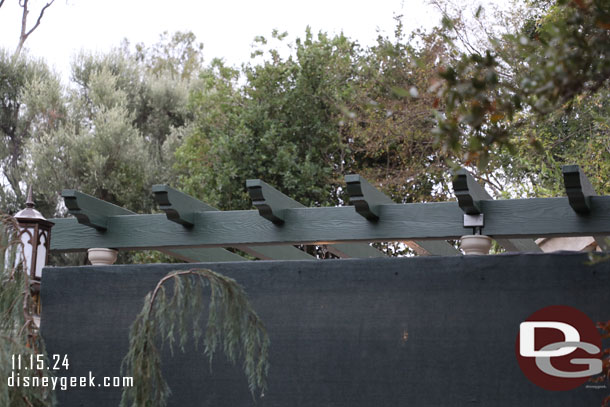 The new shade structure over the part of the queue that is not accessible yet.