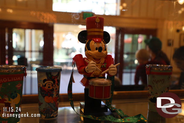 Mickey Holiday Sipper