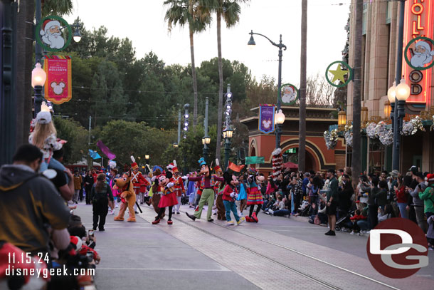 4:43pm - Mickey's Happy Holidays on Hollywood Blvd