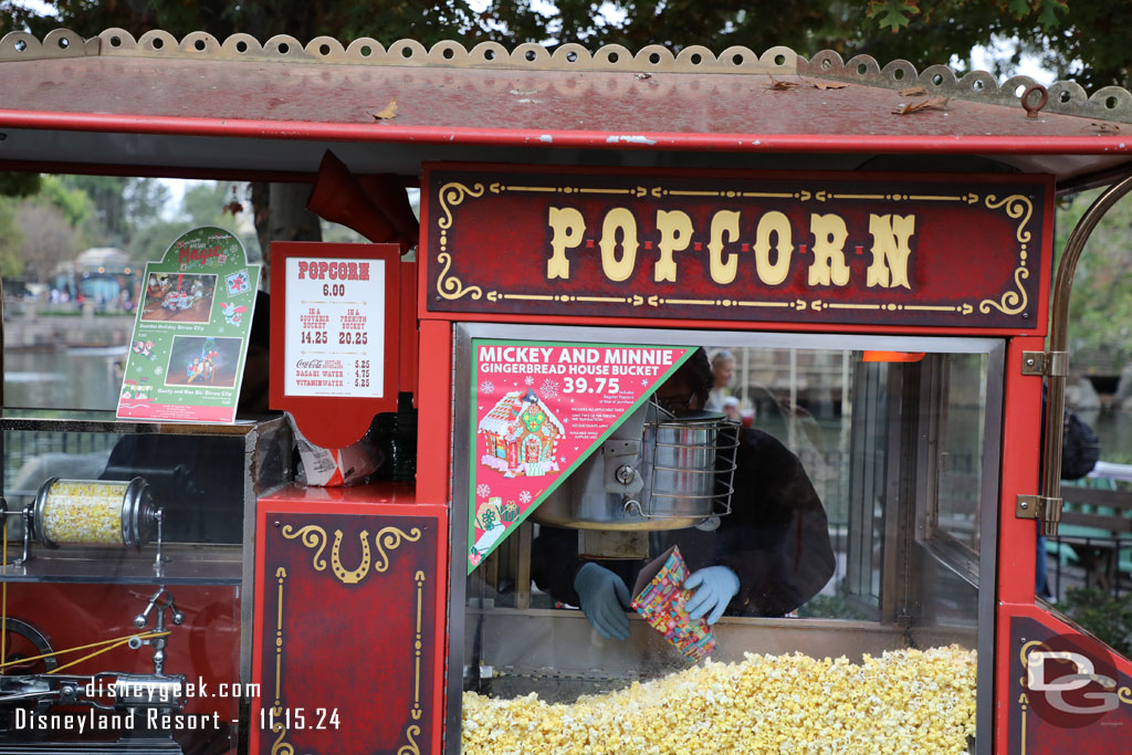 Today new Holiday Popcorn buckets and sippers were released.