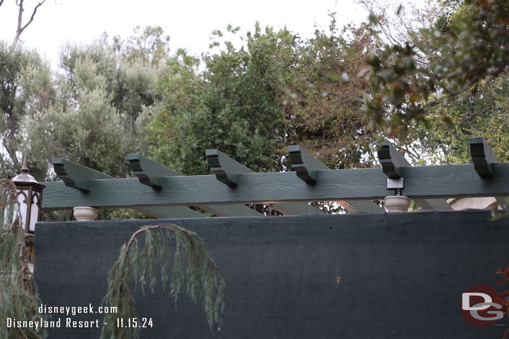 The new shade structure over the part of the queue that is not accessible yet.