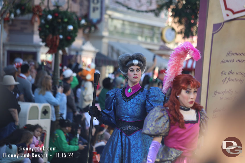 Lady Tremaine and her daughters
