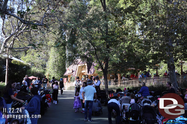 A better look at where they are long the crowded/small walkway.