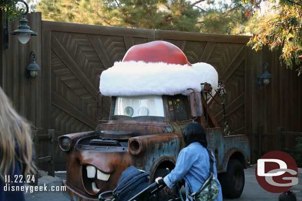 Santa Mater out on  Cross Street