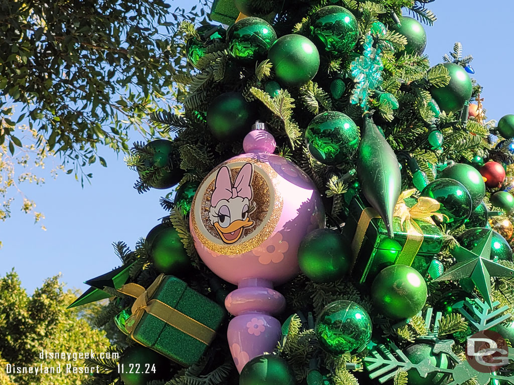 Daisy Duck Ornament