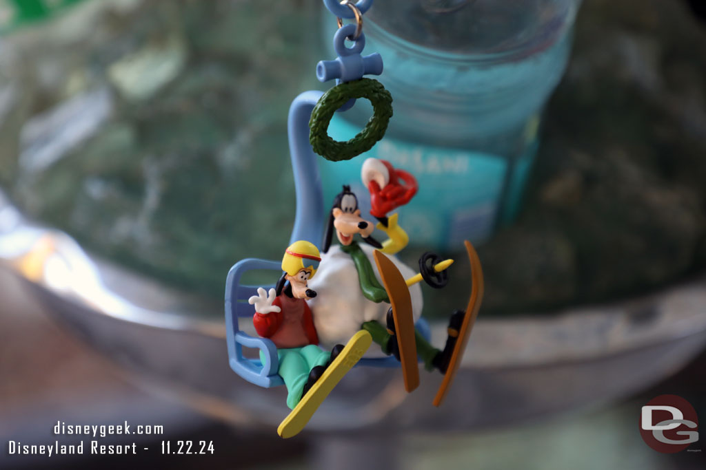 Goofy and Max Ski Straw Clip is $11