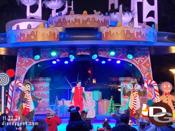 Disney Holiday Dance Party at Tomorrowland Terrace