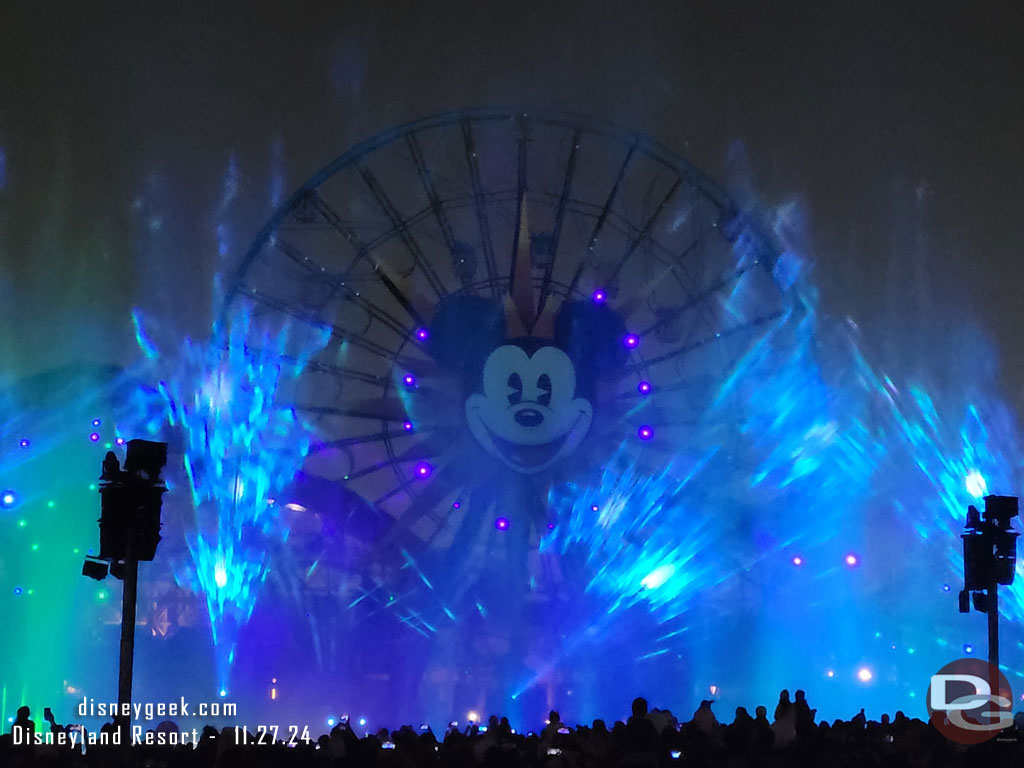 9:00pm - Time for World of Color - Season of Light