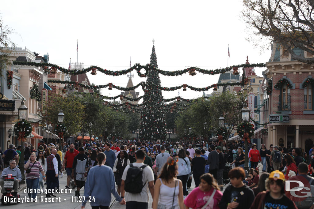 1:19pm - Main Street USA