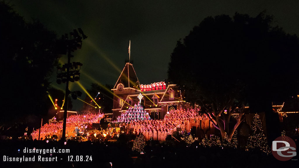 The opening moment of the Disneyland Candlelight is always incredible when the lights come up and the orchestra and full choir hits that first note.