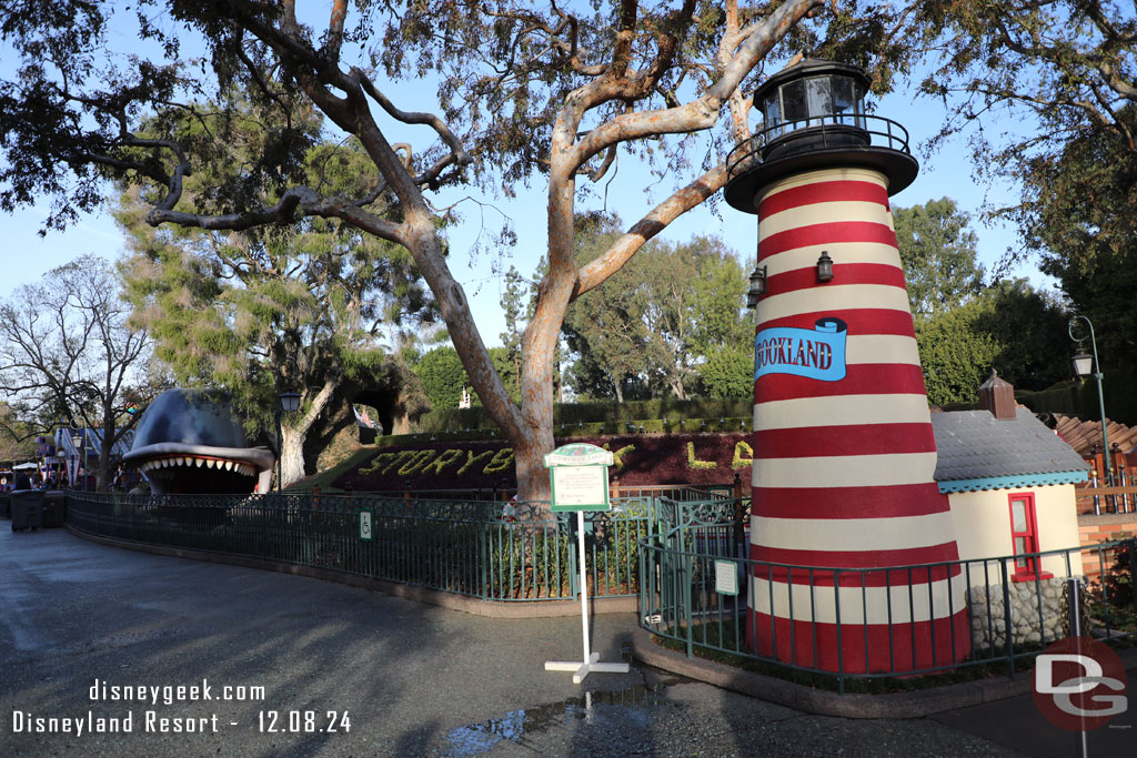 8:03am - My first stop of the day the Storybook Land Canal Boats to see the Christmas decorations.