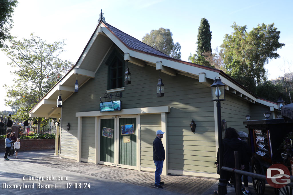 The signs have been added to the gift shop, they have not improved it in my opinion. 