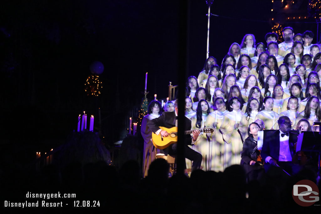 The guitar solo for Silent Night was obstructed from my vantage point