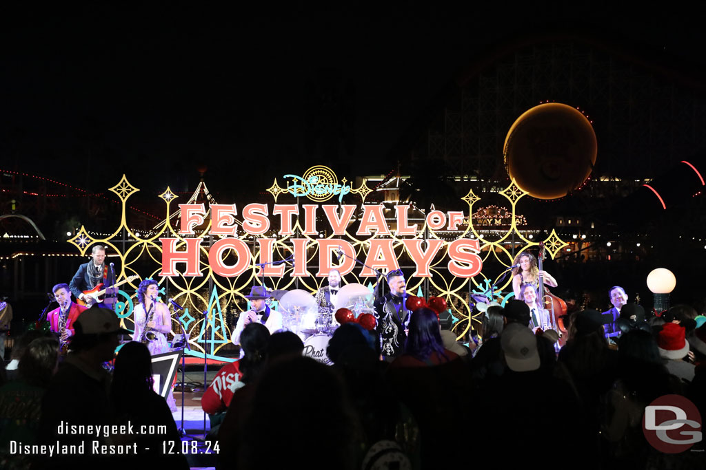 6:30pm - Phat Cat Swinger performing at Disney Festival of Holidays.  The small stage is a challenge to see them.