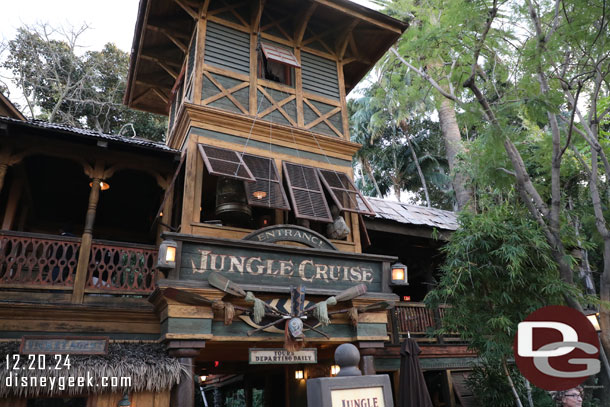 4:36pm - Jungle Cruise is posted at 20 min but looks less.