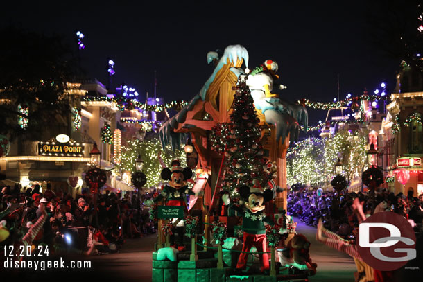 Mickey and Minnie on the Mail Room float