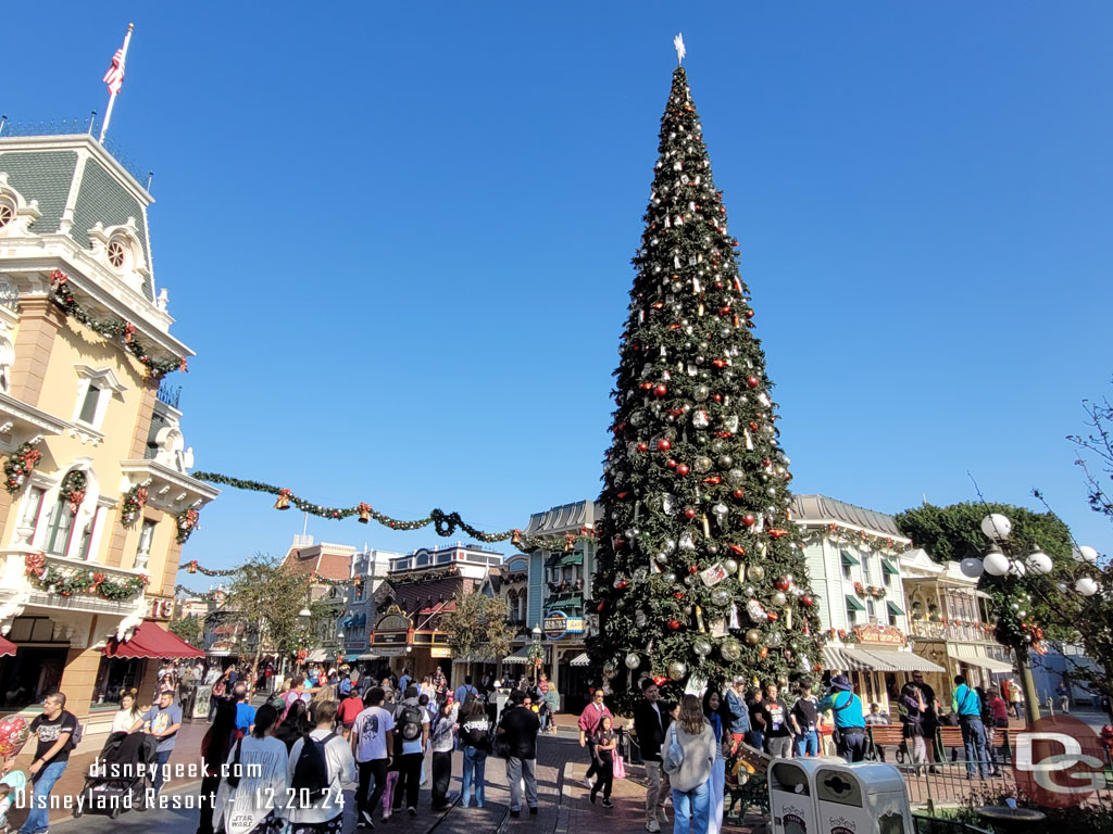 Disneyland Town Square Christmas tree