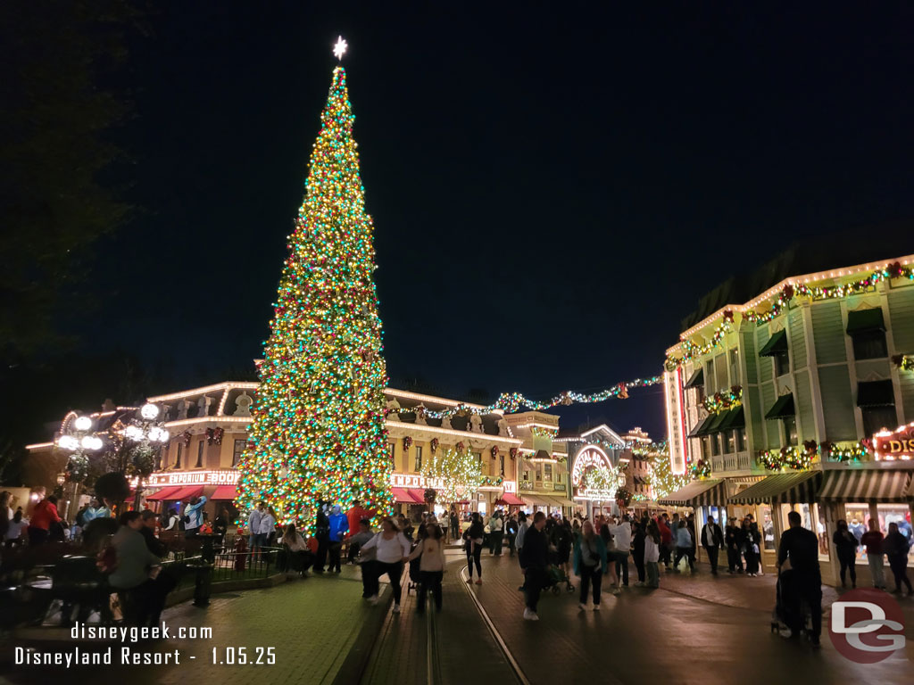 7:24pm - Main Street USA