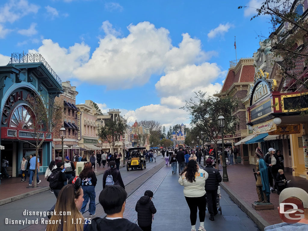 11:09am - Disneyland Main Street USA