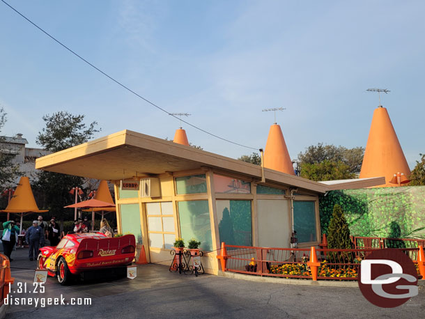 Work continues on the lobby building of the Cozy Cone, no real visible progress since my last visit.