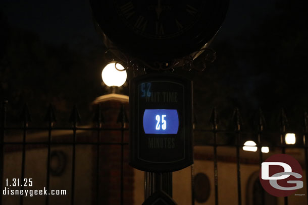 6:10pm - 25 min wait posted for Haunted Mansion