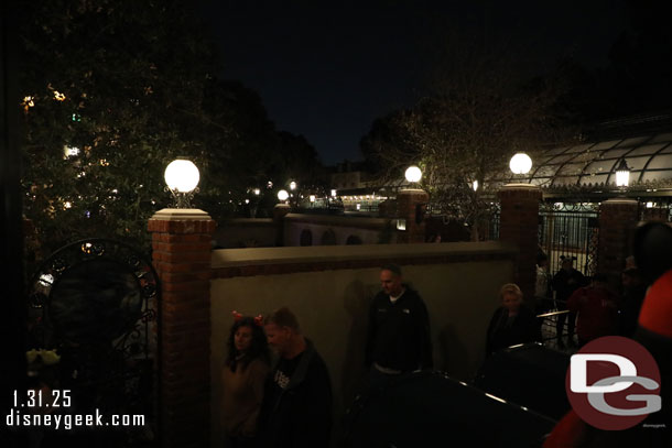 6:18pm - Moved quickly through the extended queue and up to the main queue.