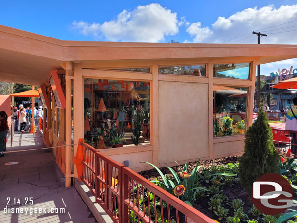 The interior of the Cozy Cone office looked the same but getting a good look at it is a big challenge with the order station on one side and a meet and greet on the other.  Then gardens on the other two.