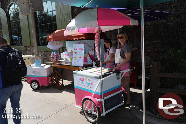 This year there seemed to be more vendors/carts around the park.