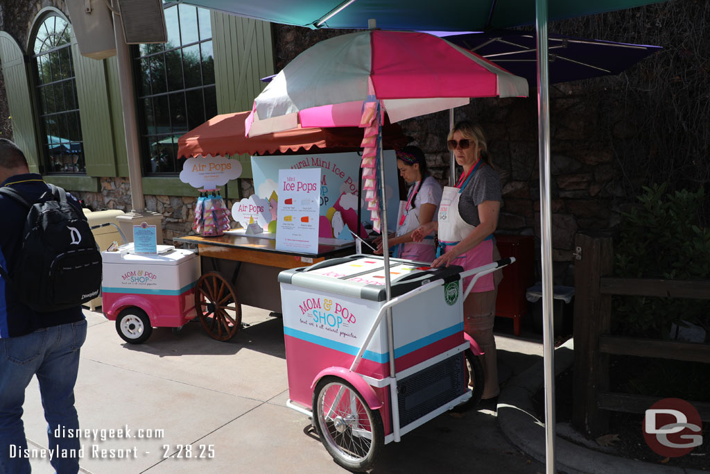 This year there seemed to be more vendors/carts around the park.