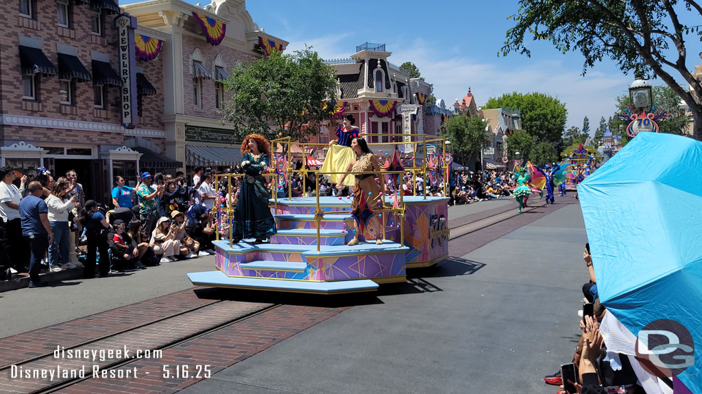 A trio of princesses on a float vs an Omnibus like other recent cavalcades