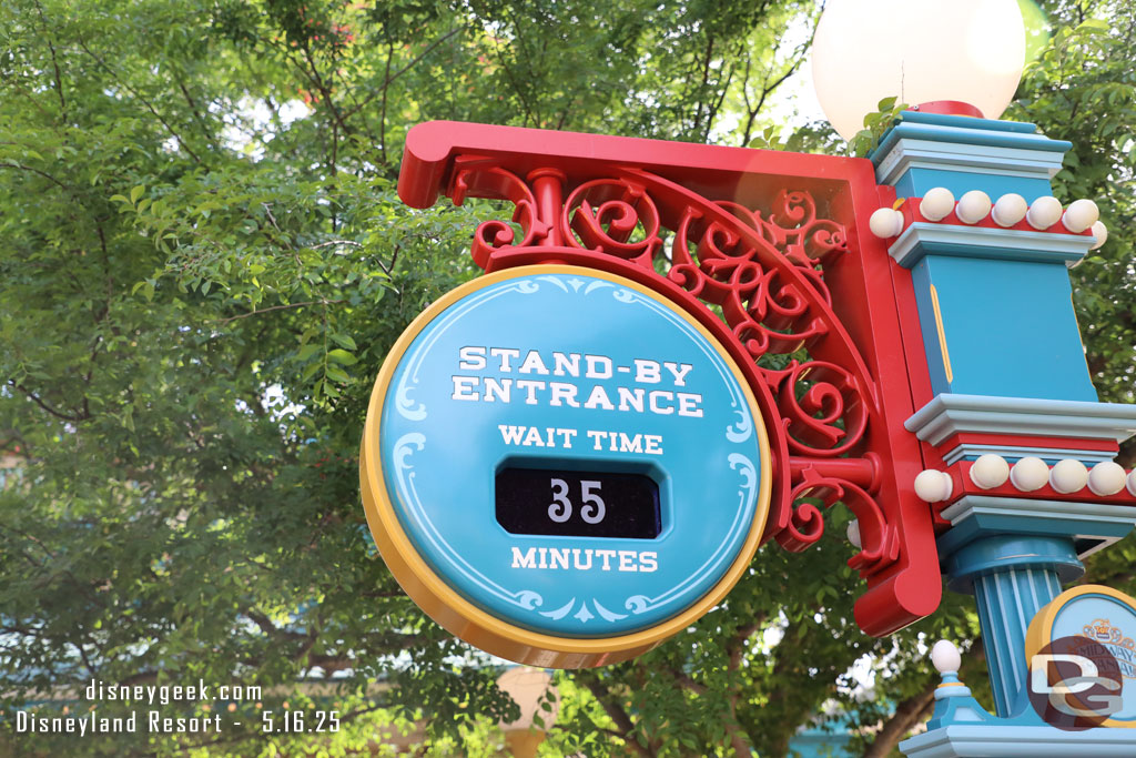 4:17pm - It was up to 35 by the time I got there but I decided to wait anyways.