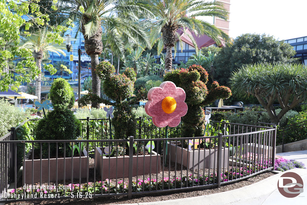 Topiary Photo op