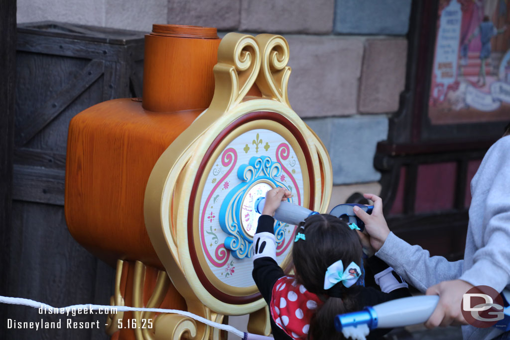 A guest activating the station with her key.