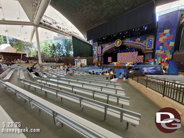 Some guests enjoying the seating and shade.