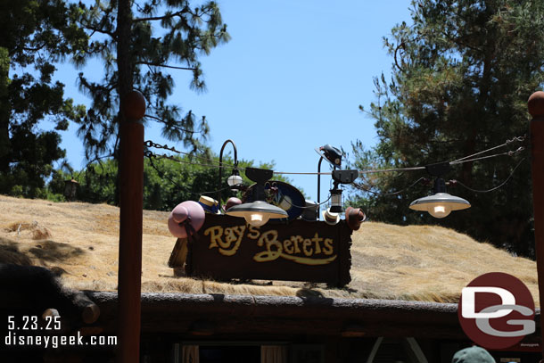 Ray's Berets roof has turned brown.