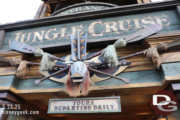 7:08pm - 10 min wait posted for the Jungle Cruise