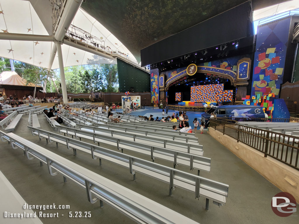 Some guests enjoying the seating and shade.