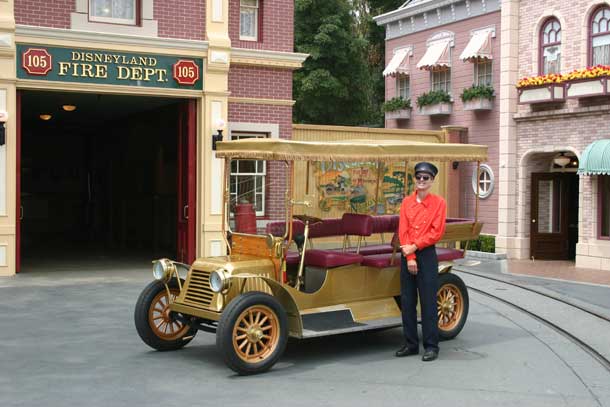 The horseless carriage on Main Street USA