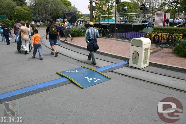 Cables ran throughout the park for the press.