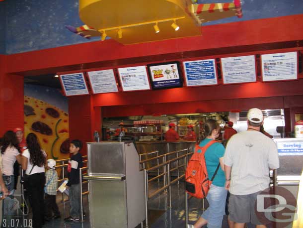 Wow no line at Pizza Planet (seems every time I go its jamed)