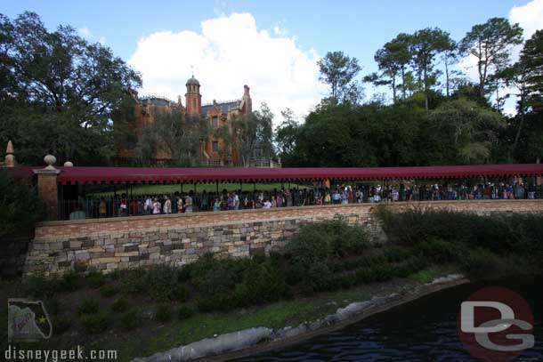 Wow that is a long line for Haunted Mansion