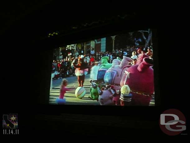 Inside the Opera House they were looping some classic Disney TV shows, Holiday Time at Disneyland (12/23/62) and Disneyland Around the Seasons (12/18/66)