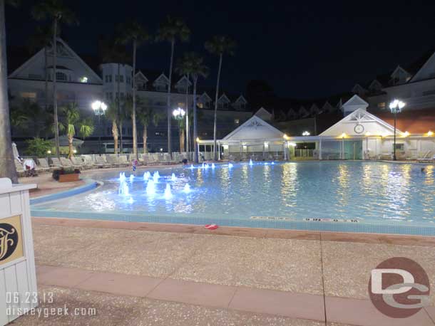 At night the pool puts on a little show with its lights and water jets.