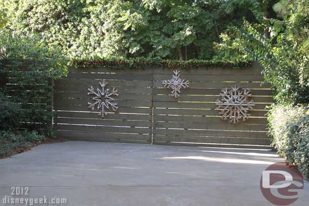 As you walked around the Jamboree there were holiday decorations scattered about.  I really enjoyed the rope snowflakes.